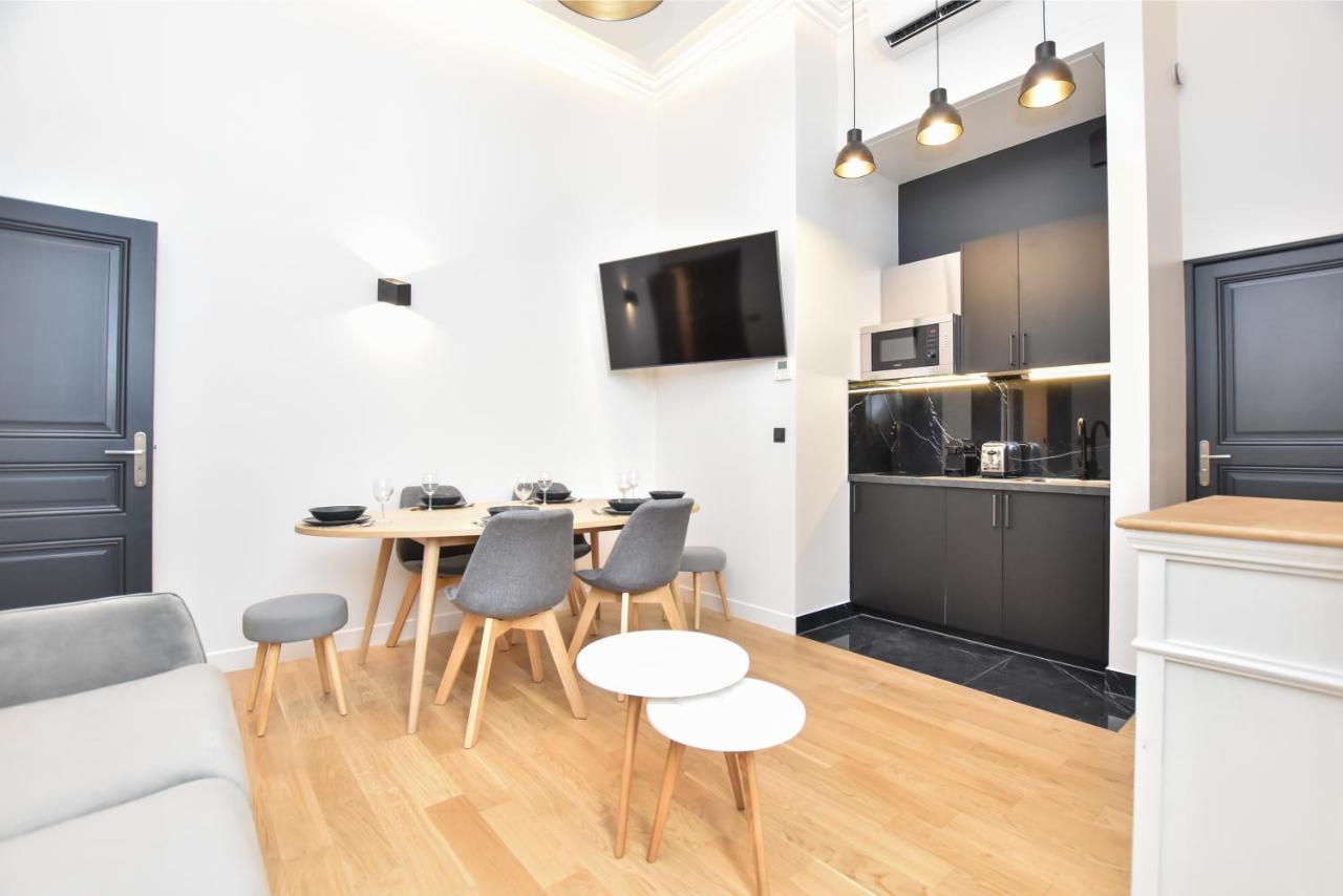 Cosy Apartment - 2Br-7P - Arc De Triomphe Parijs Buitenkant foto